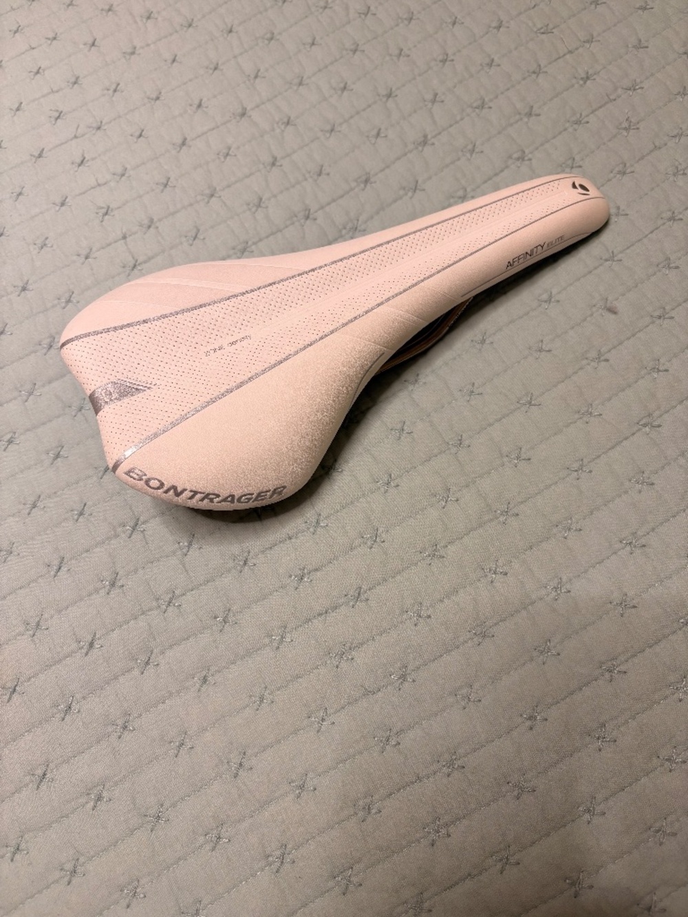 Montage women’s bike seat